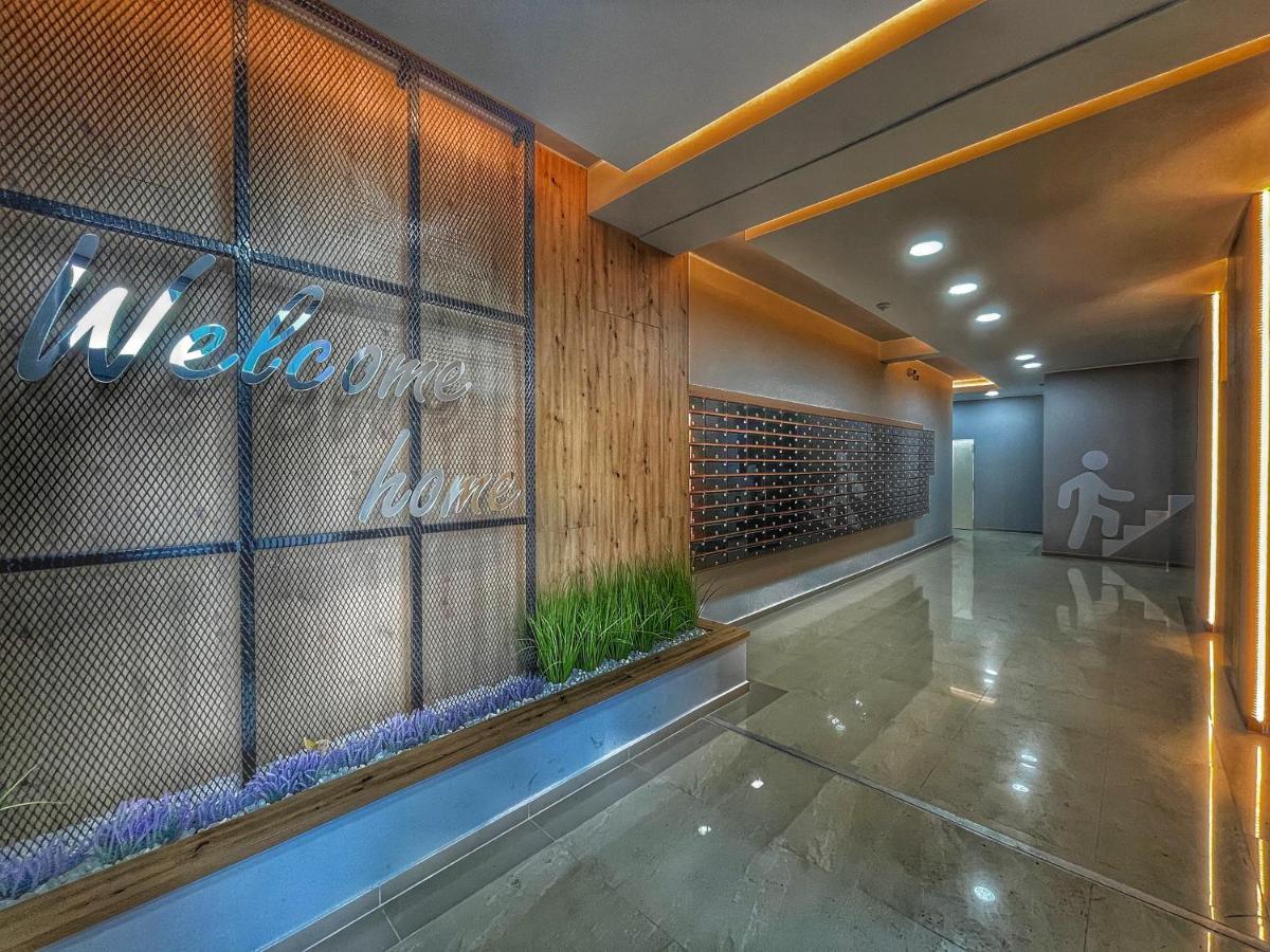 Lovely&Cozy Apartaments Palas Mall Iasi Exterior photo