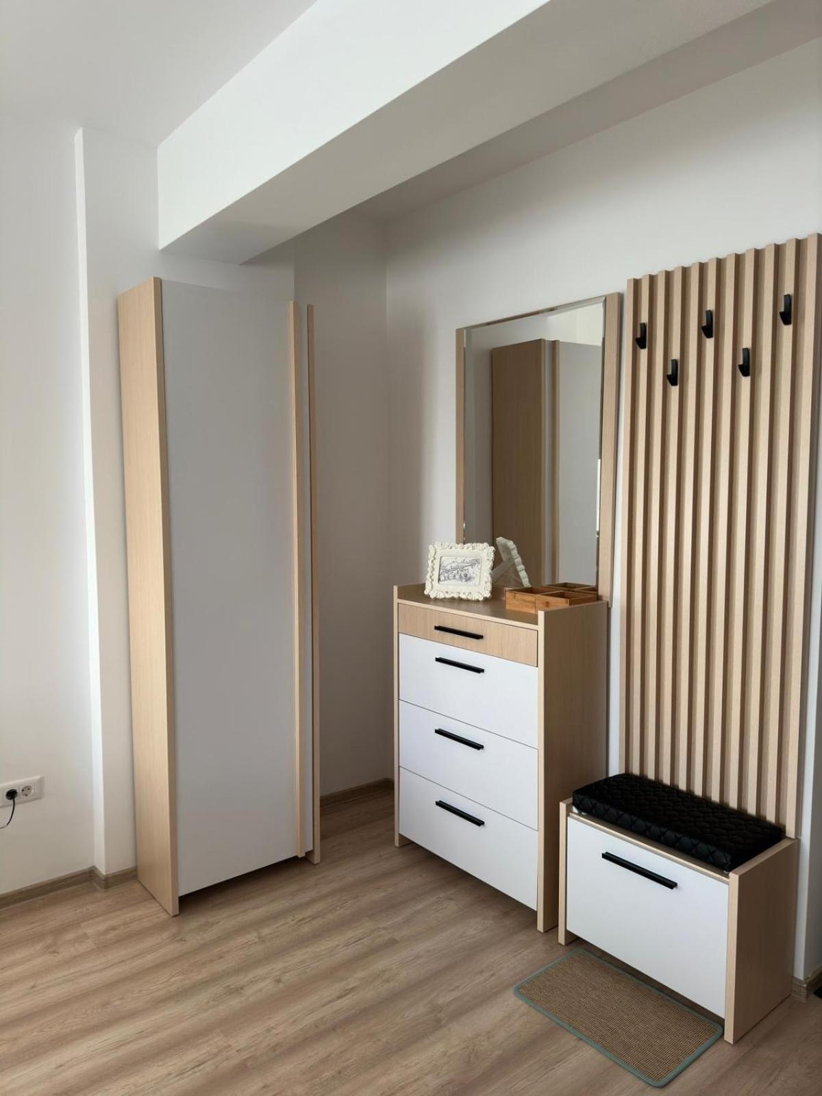 Lovely&Cozy Apartaments Palas Mall Iasi Exterior photo